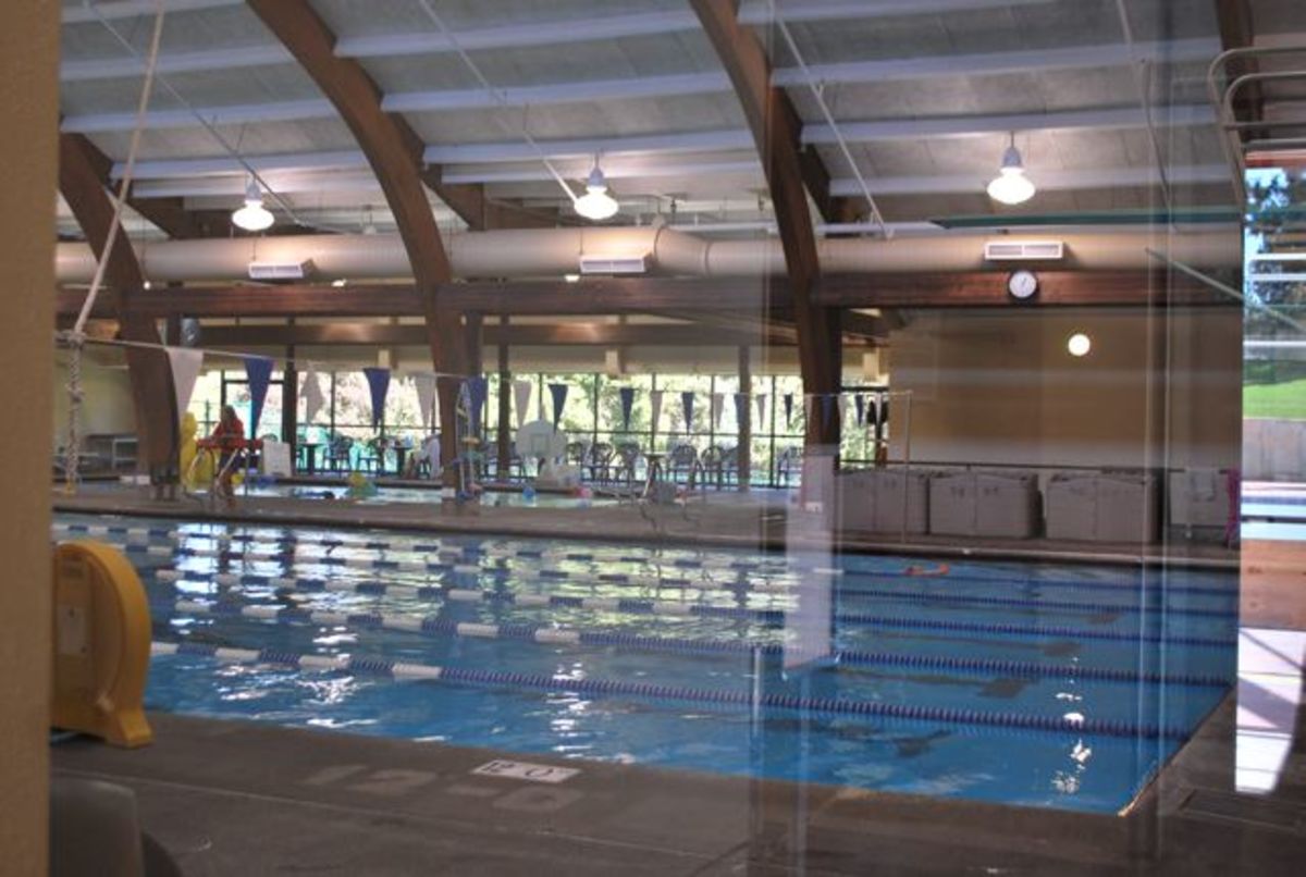 Indoor swimming pools at Juniper Swim and Fitness in Bend, OR (c) Stephanie Hicks