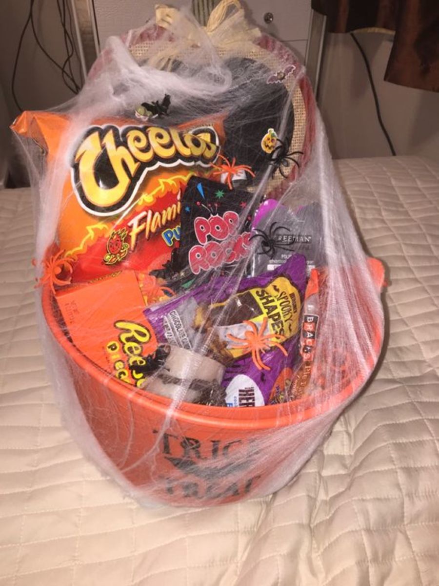 Web-Wrapped Candy Bucket