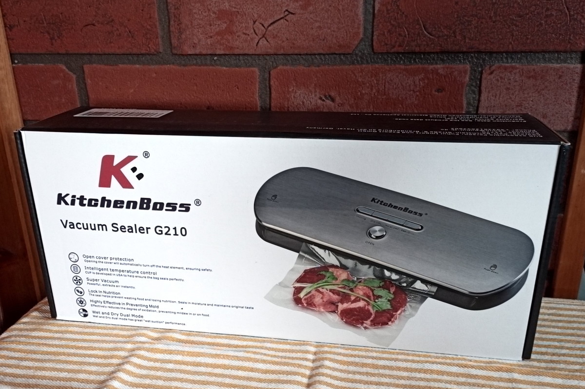 The  KitchenBoss G210 Vacuum Sealer
