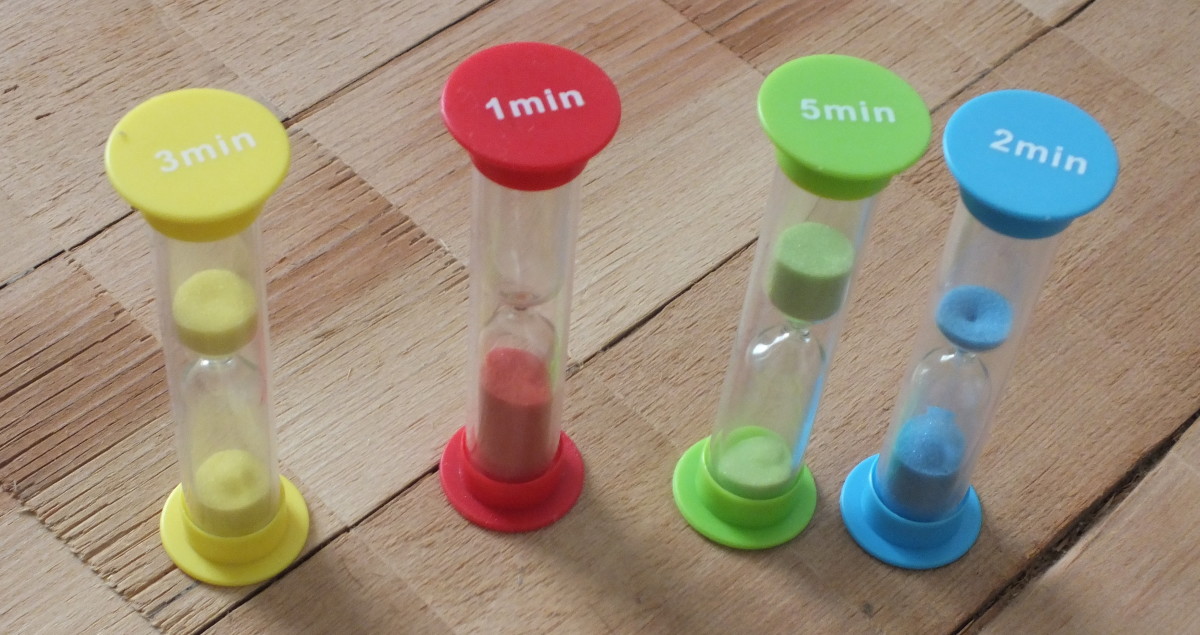 Green, Red, Blue, and Yellow Sand Timers for Kids Measuring 1, 2, 3, and 5 Minutes