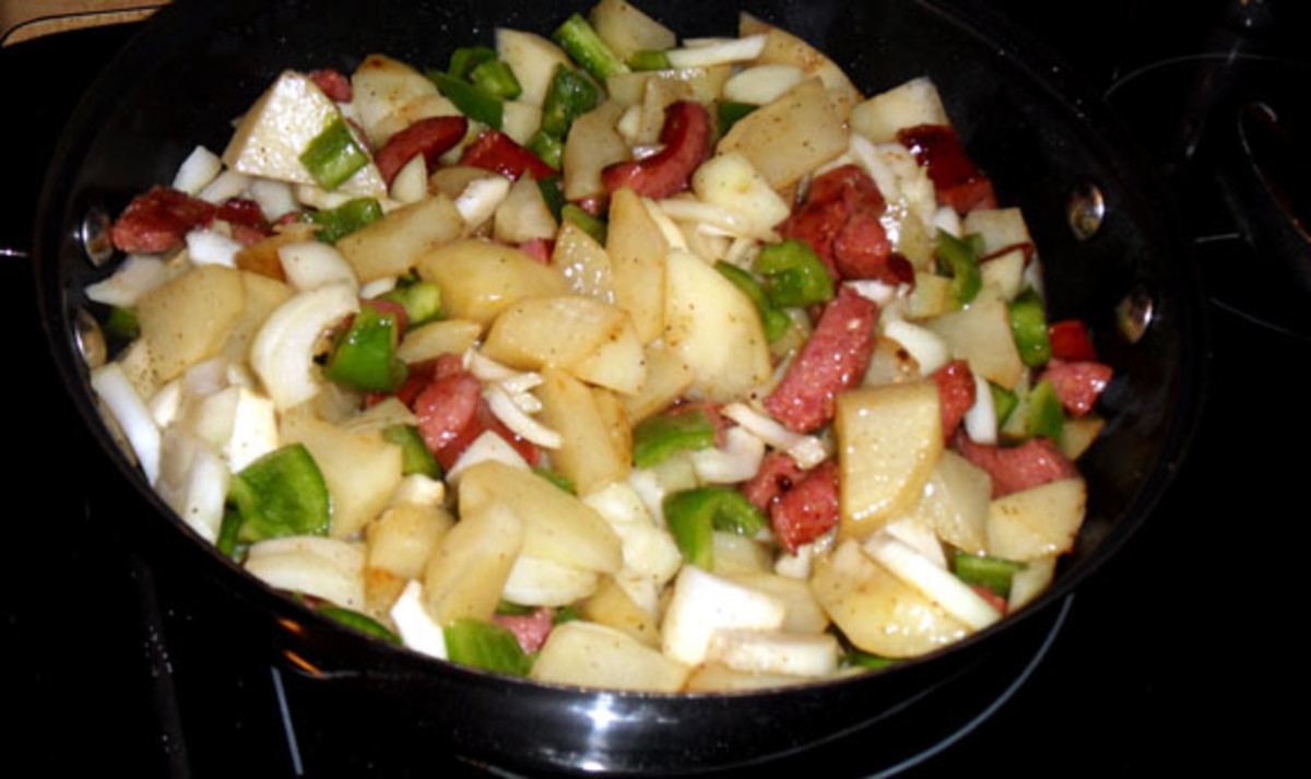 Quick Dinner with Kielbasa and Vegetables