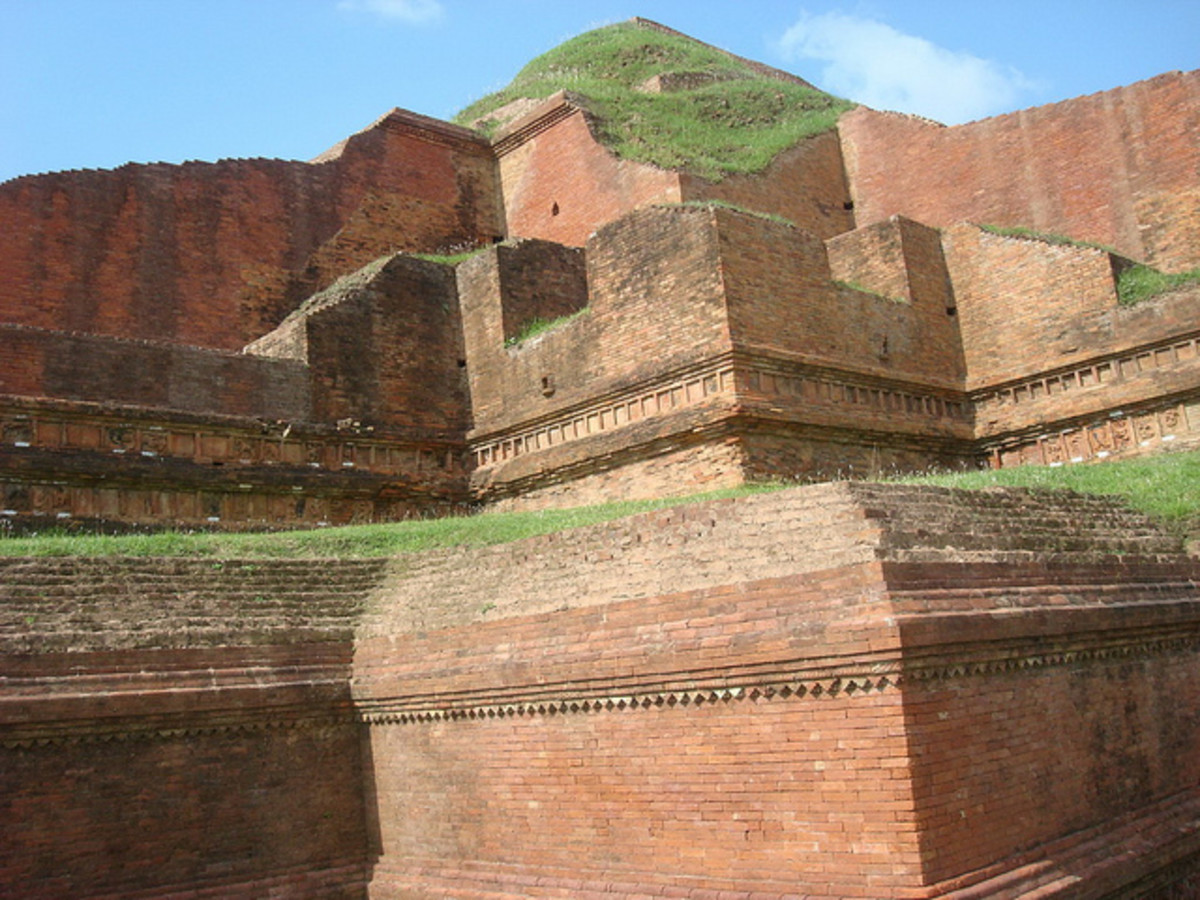 paharpur-buddhist-monastery-single-largest-buddhist-monastery-in-the-subcontinent