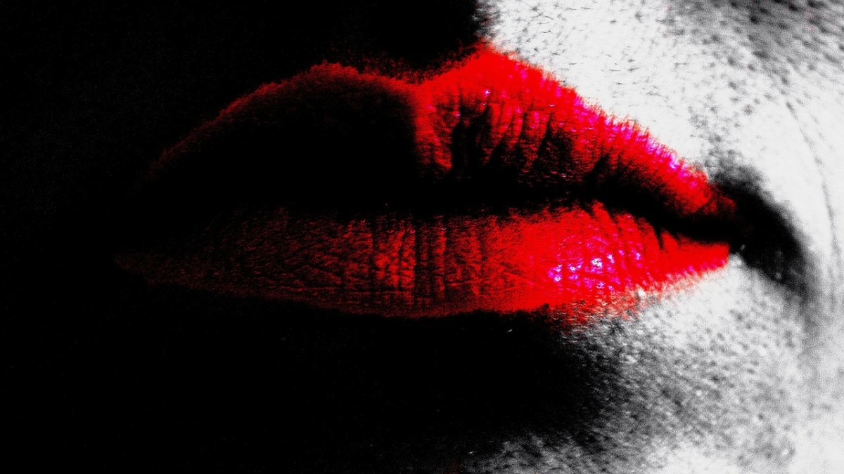 warm lips: Image by PublicDomainPictures from Pixabay