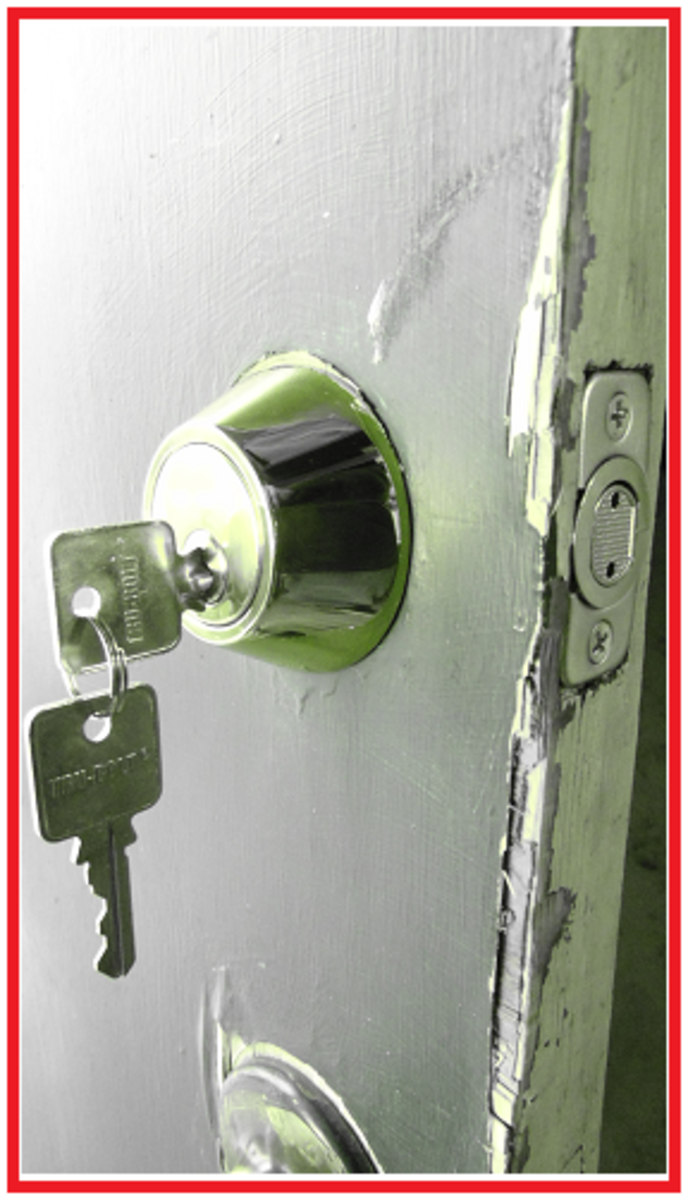 Try locking and unlocking your new deadbolt lock before you put your tools away.