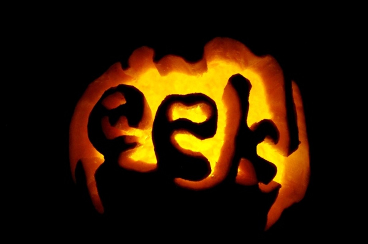 Halloween: Carving Pumpkins and Roasting Seeds
