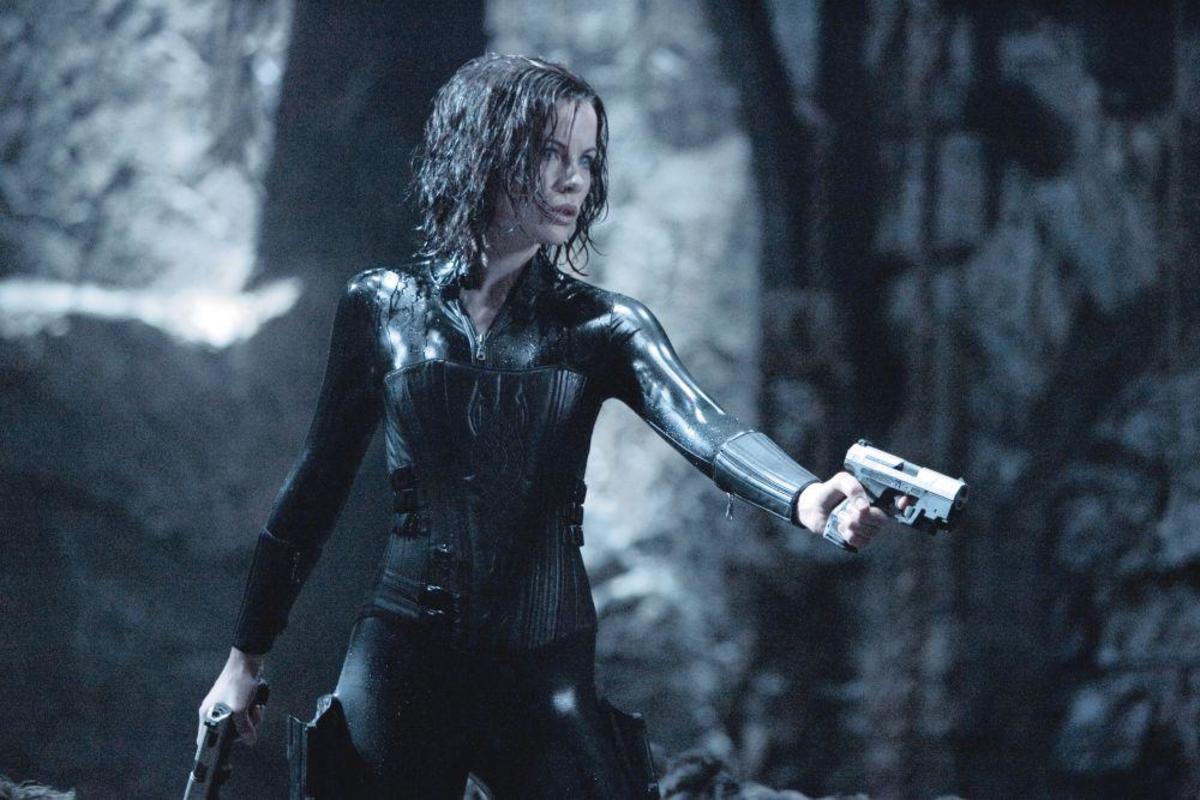 Beckinsale's cat-suit wearing blood sucker is an interesting character but the film turns her into another bad-ass action heroine. Pity.
