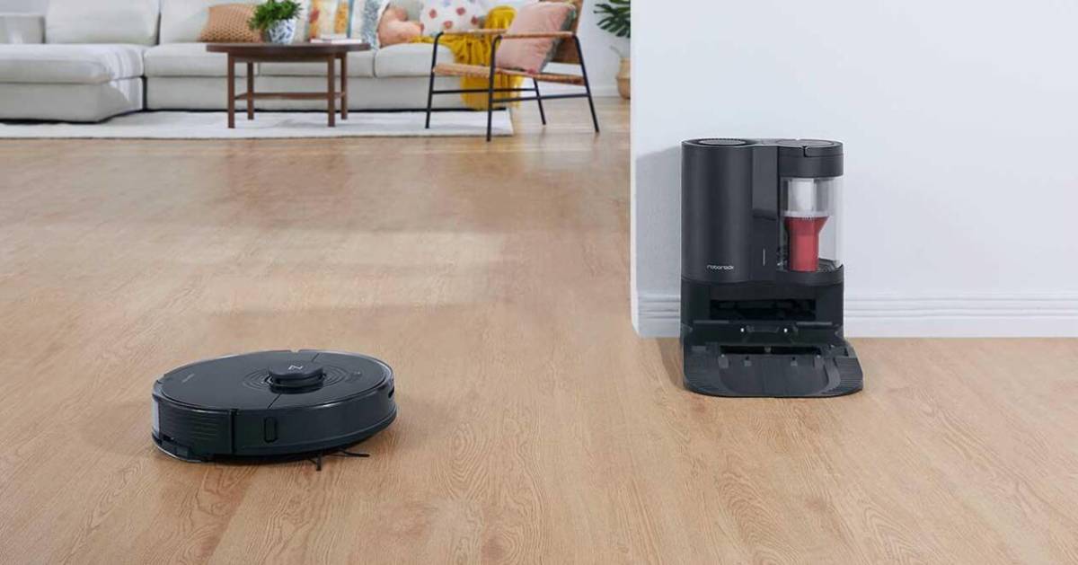this-robot-cleaner-vacuums-and-mops-your-floors