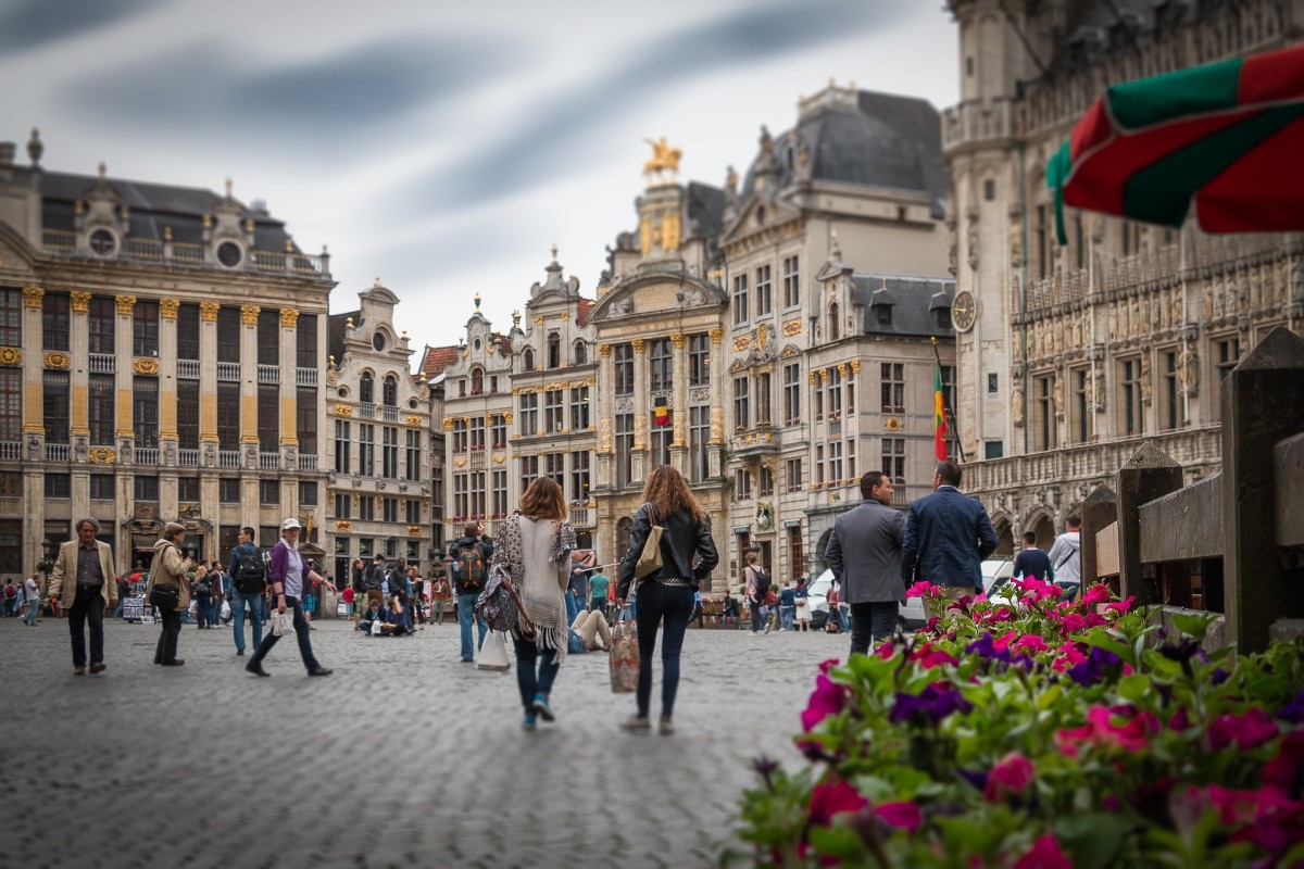 Brussels market scene: Image by Walkerssk from Pixabay