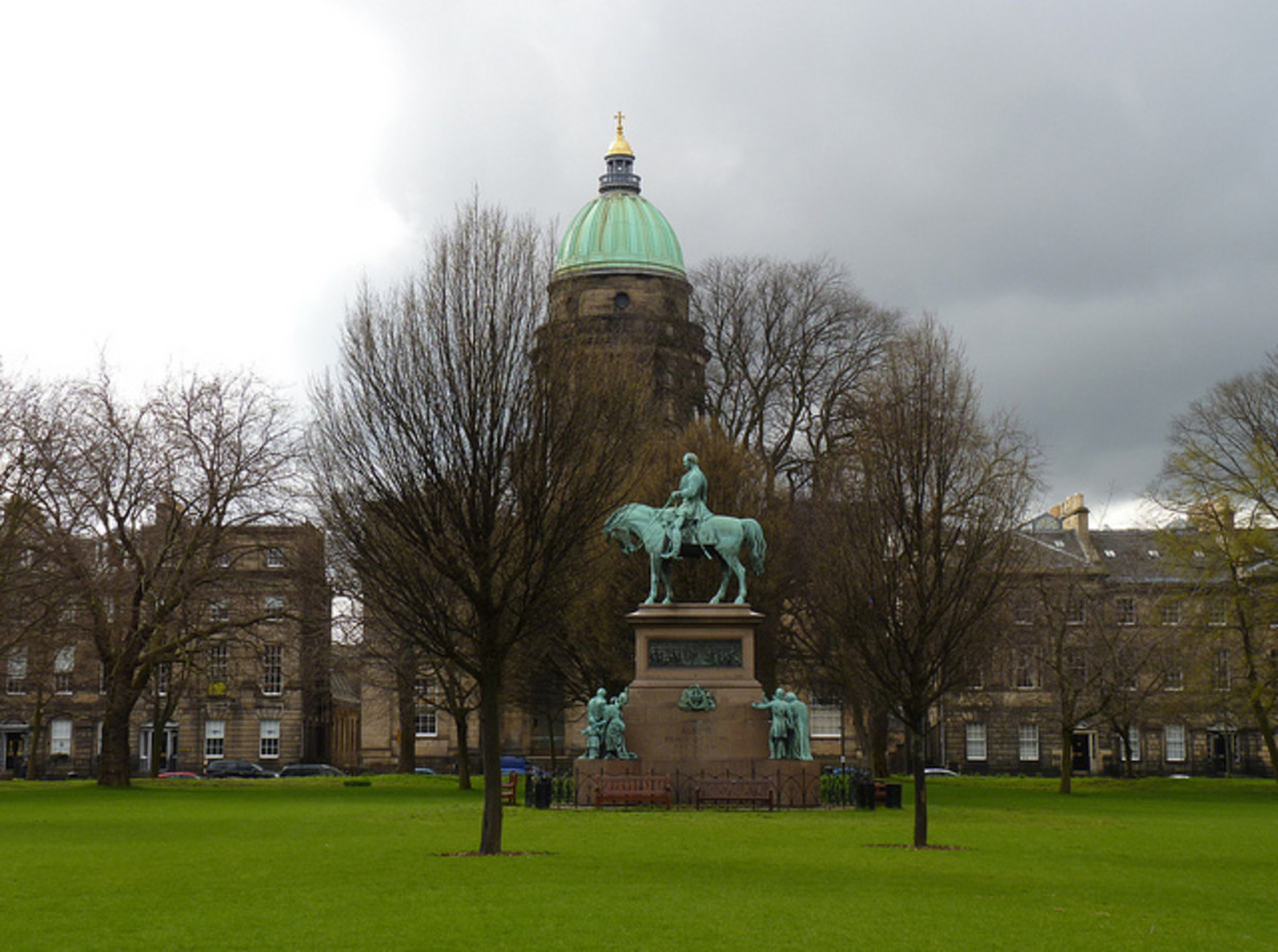 Things to see in Edinburgh, Scotland : The Georgian Architecture of Charlotte Square
