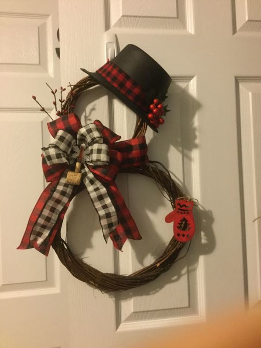 Buffalo Plaid Snowman Hat Christmas Wreath Bow 