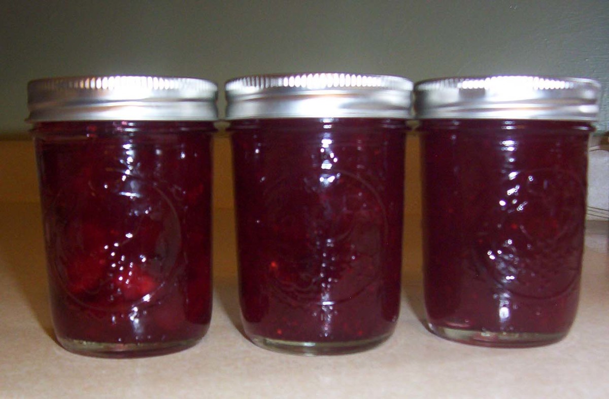 Cranberry preserves make a lovely gift.