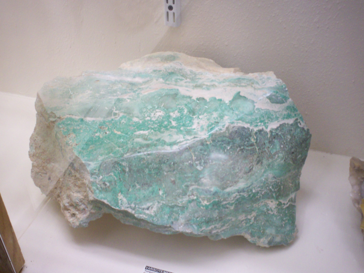 Variscite is believed to give a boost of self-confidence and courage.