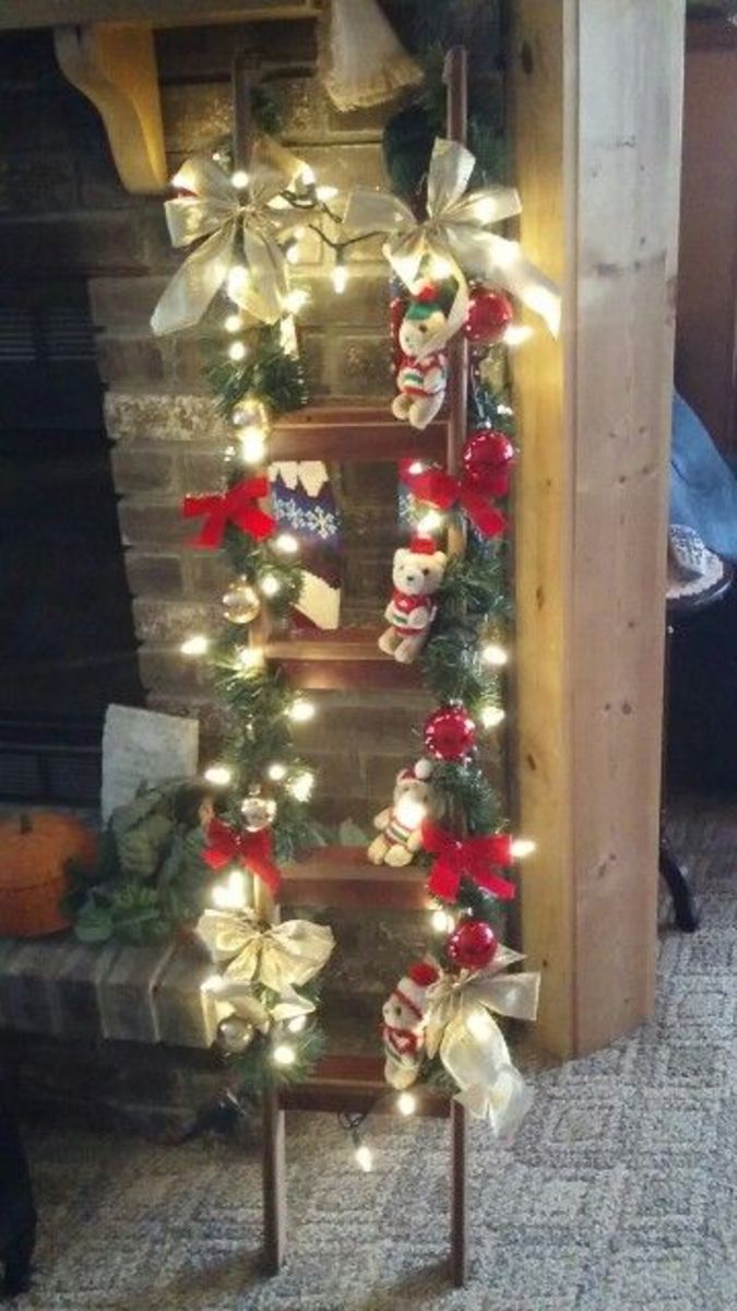 Teddy Bear Ladder With Gold Bows