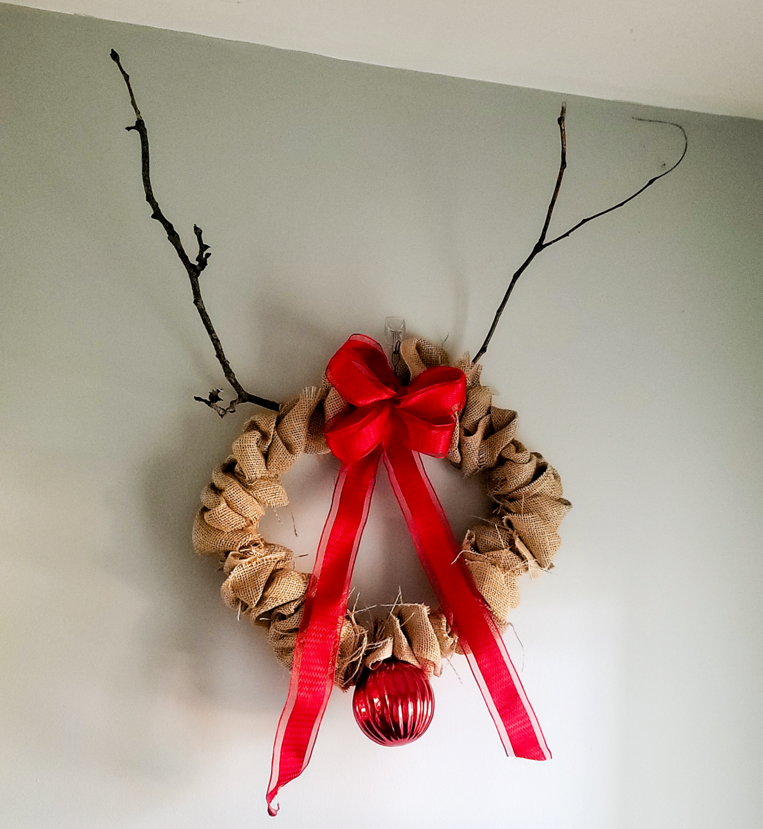 DIY Rustic Reindeer Wreath