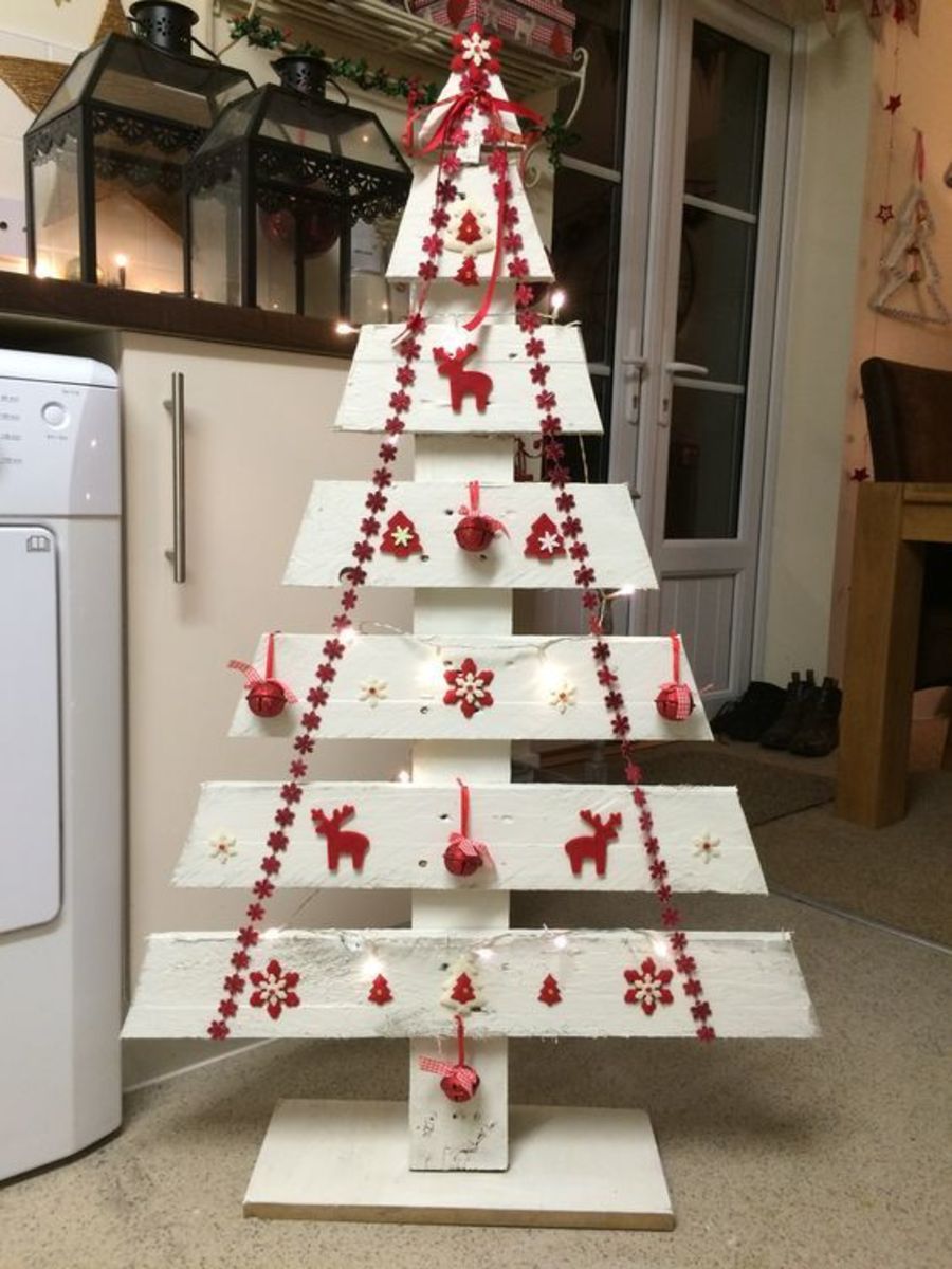 Here's another version of a red and white tree!