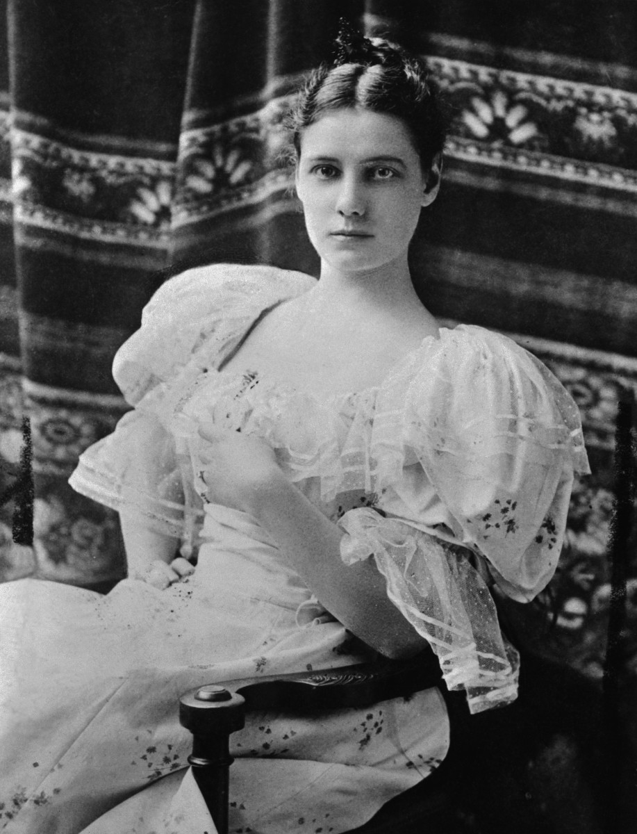 Nellie Bly at twenty one years old while working as a foreign journalist in Mexico