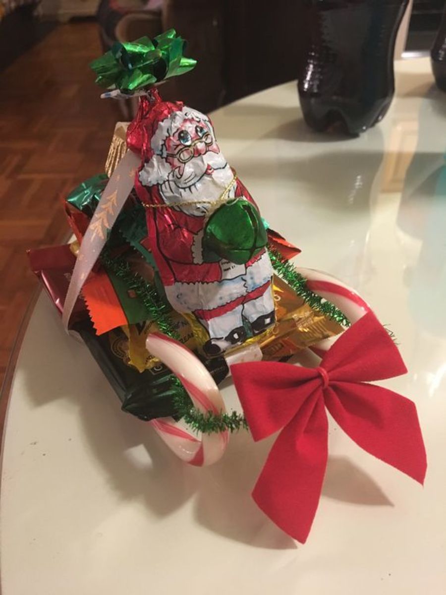 Candy Sleigh With Big Chocolate Santa