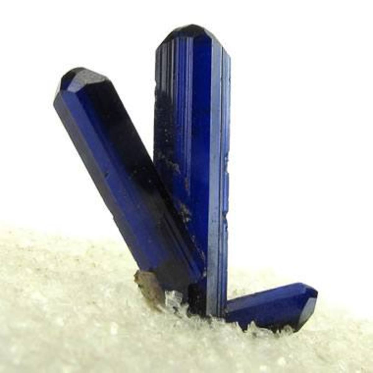 Well-formed azurite crystals