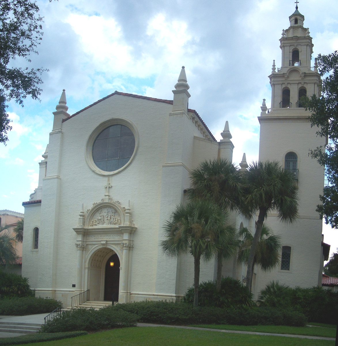 Knowles Memorial Chapel, Rollins College, Winter Park, FL by Edyabe http://creativecommons.org/licenses/by-sa/2.5