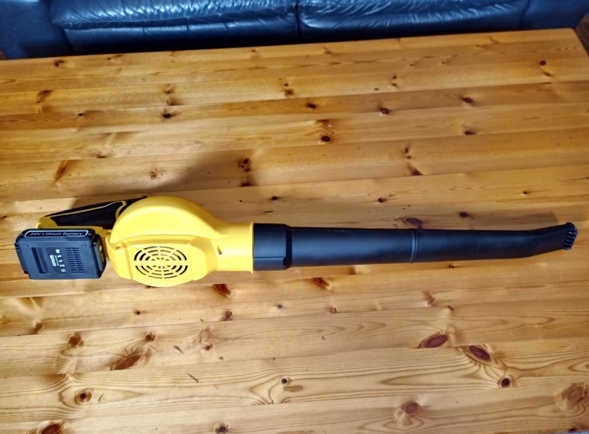 review-of-the-omote-cordless-leaf-blower