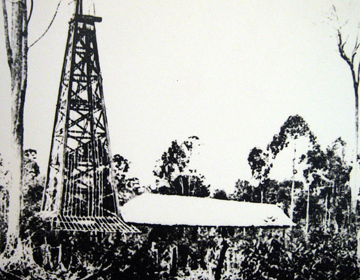 First oil rig in Miri, 1910