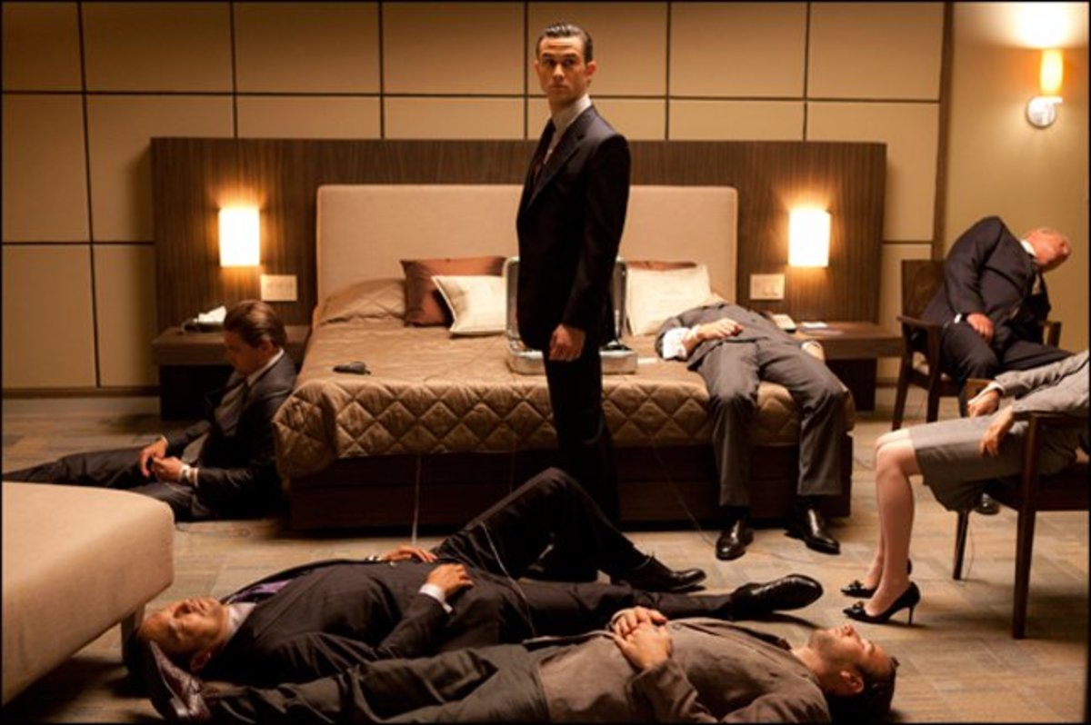 Of Dream Thieves: Inception (2010) Movie Review