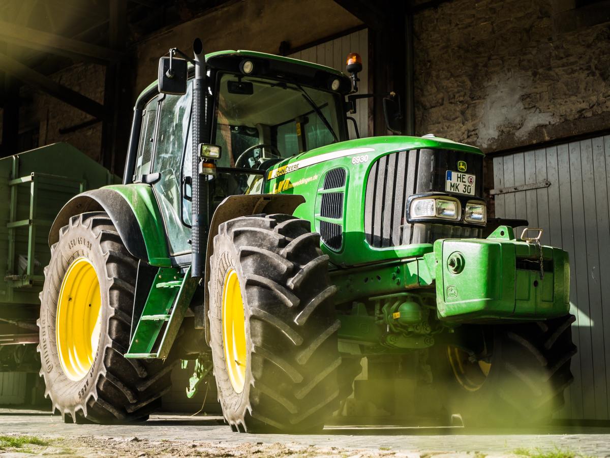 4 Different Types of Equipment That Are Essential to Have On the Farm