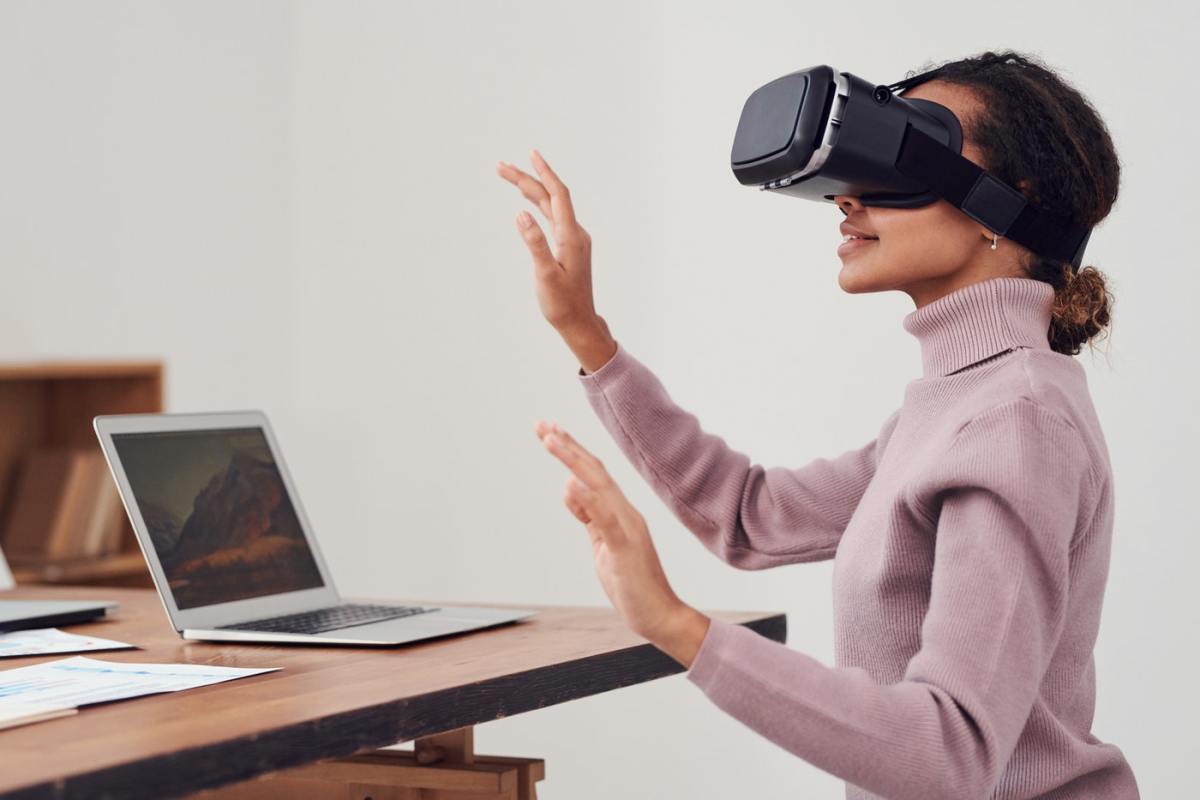 how-will-vr-change-the-way-people-work