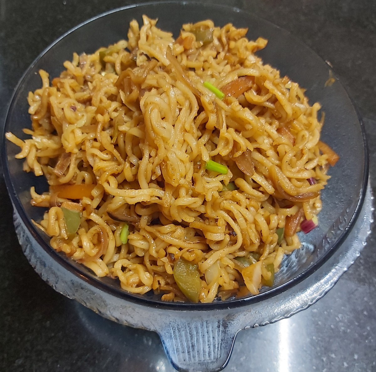 Tasty and healthy vegetable noodles are ready to serve.