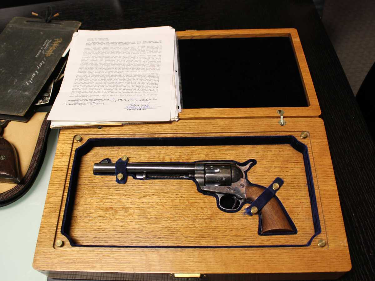 Pistol of Wyatt Earp was auctioned 