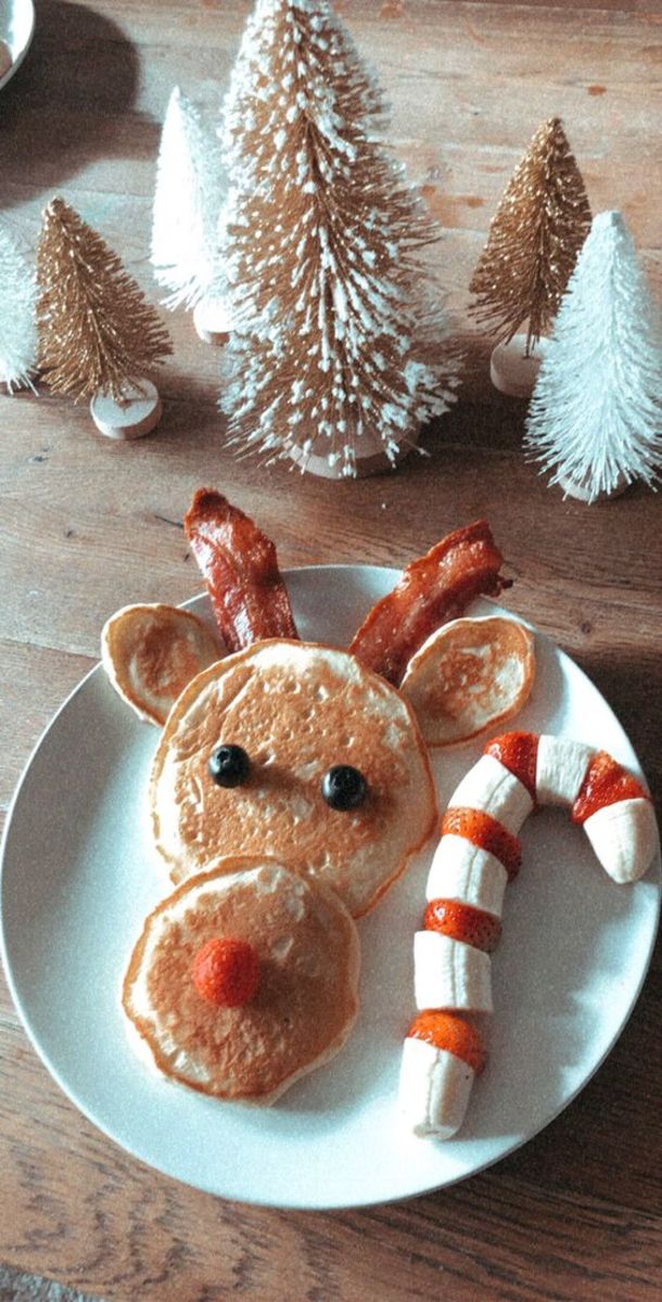 Quick and Easy Christmas Breakfasts Your Kids Will Love