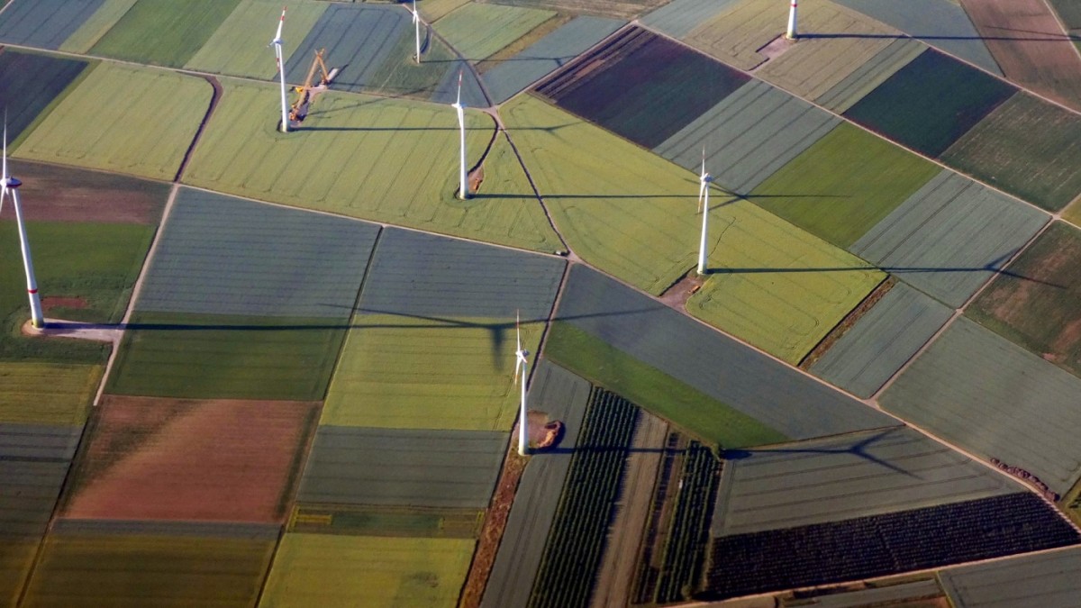 How does Green Technology Affect the Economy?