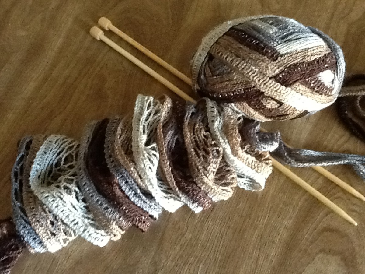 crochet-or-knit-a-ruffled-scarffree-patterns