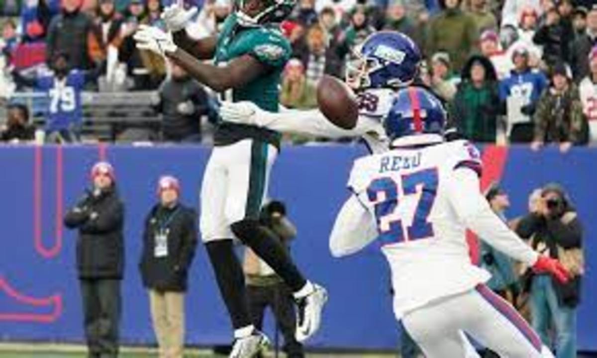 Jalen Reagor drops big time play as Eagles lose against NYG. 