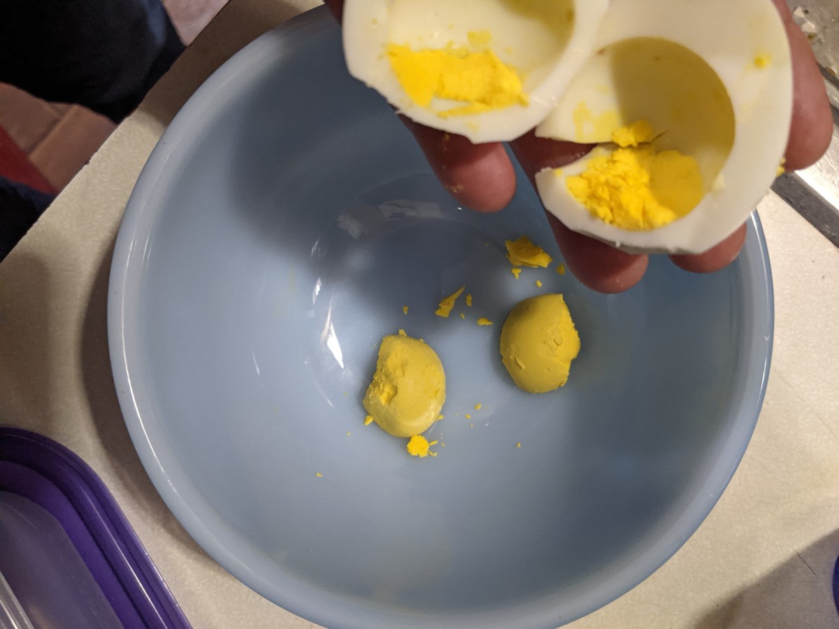 eggs-deviled-and-darn-delicious