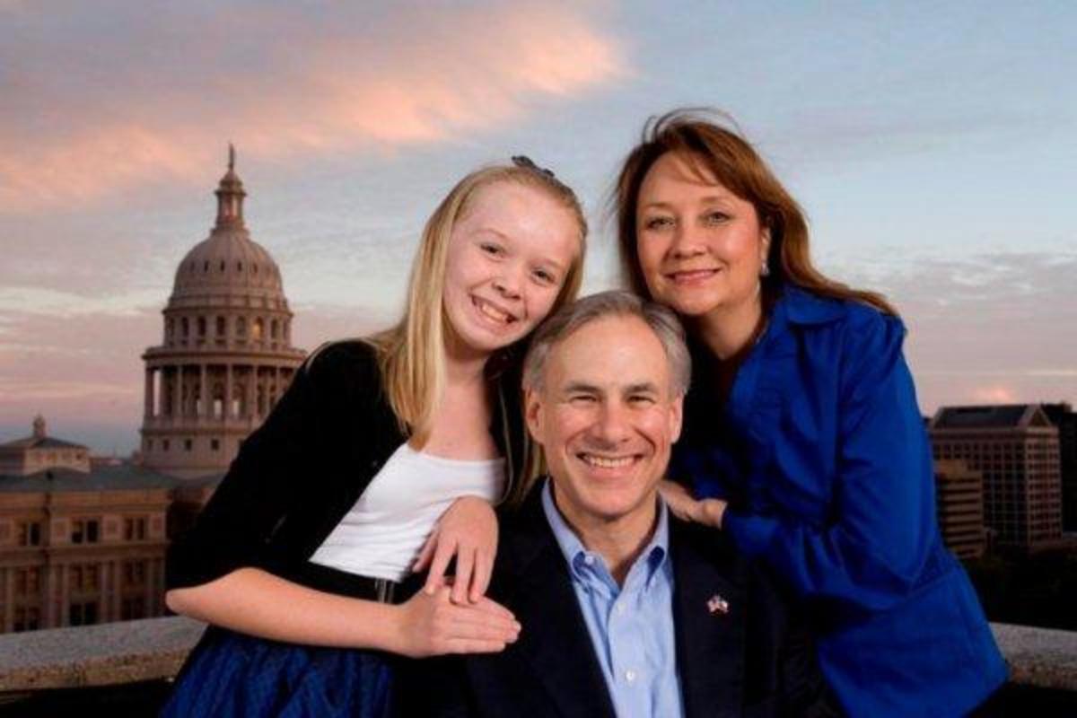 Texas Governor Greg Abbott Comes Home to Wichita Falls for Re-Election Campaign Tuesday
