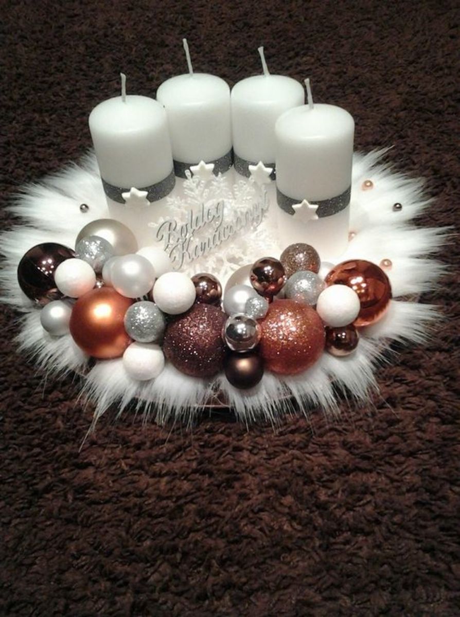 Feathery White Centerpiece With Bronze Baubles
