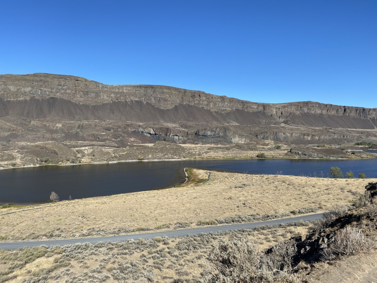 Exploring the Lenore Caves in Eastern Washington - SkyAboveUs