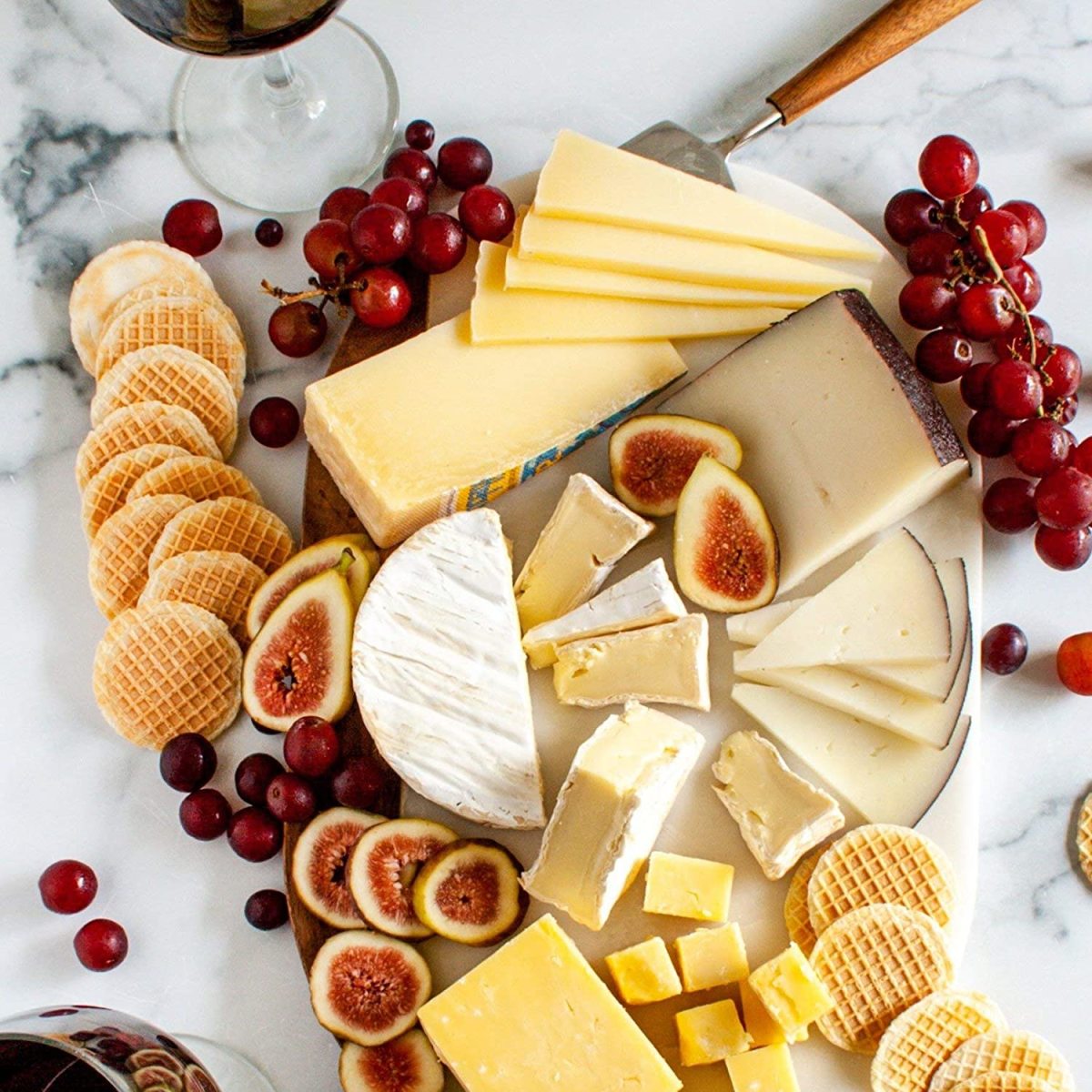 say-cheese-for-the-holidays-a-quick-and-easy-guide-to-a-savory-cheese-board