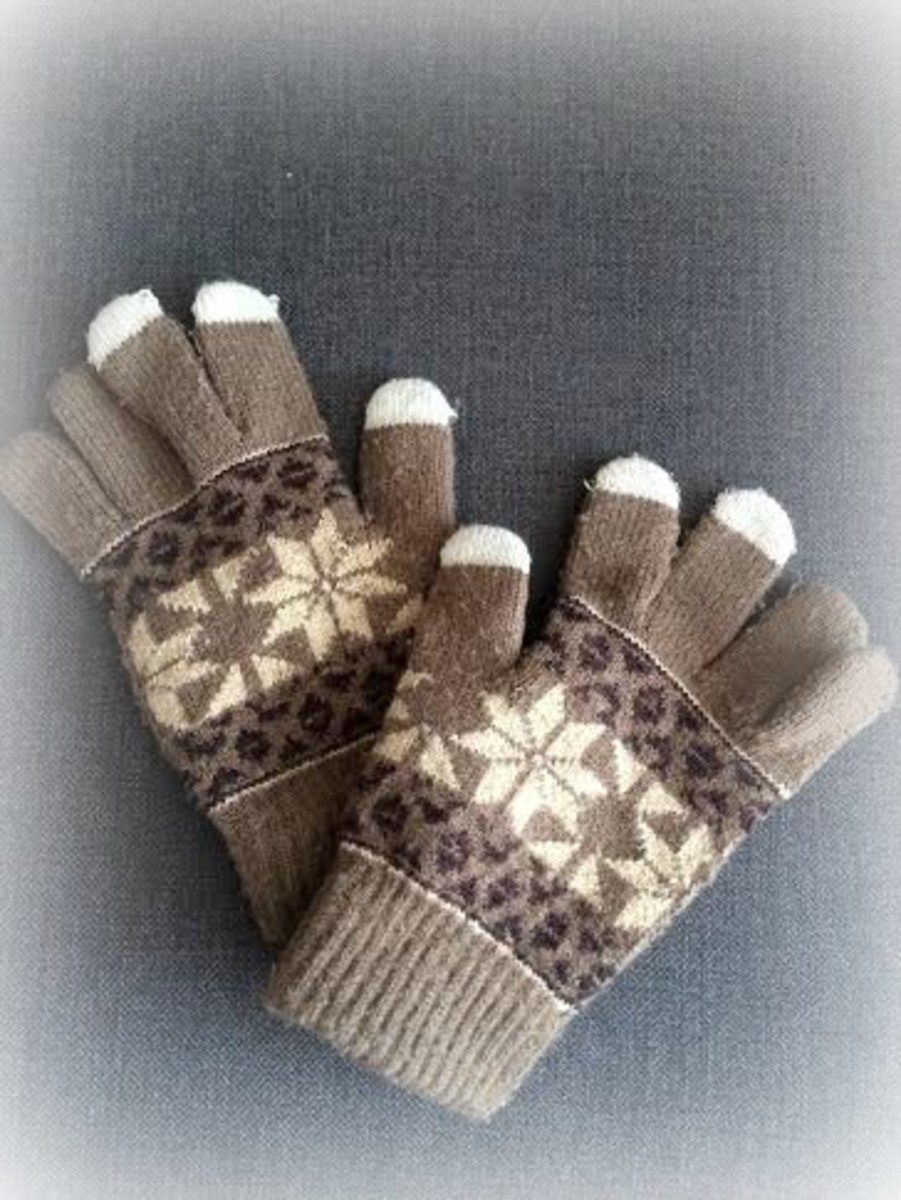 Wear gloves to prevent hypothermia. ~