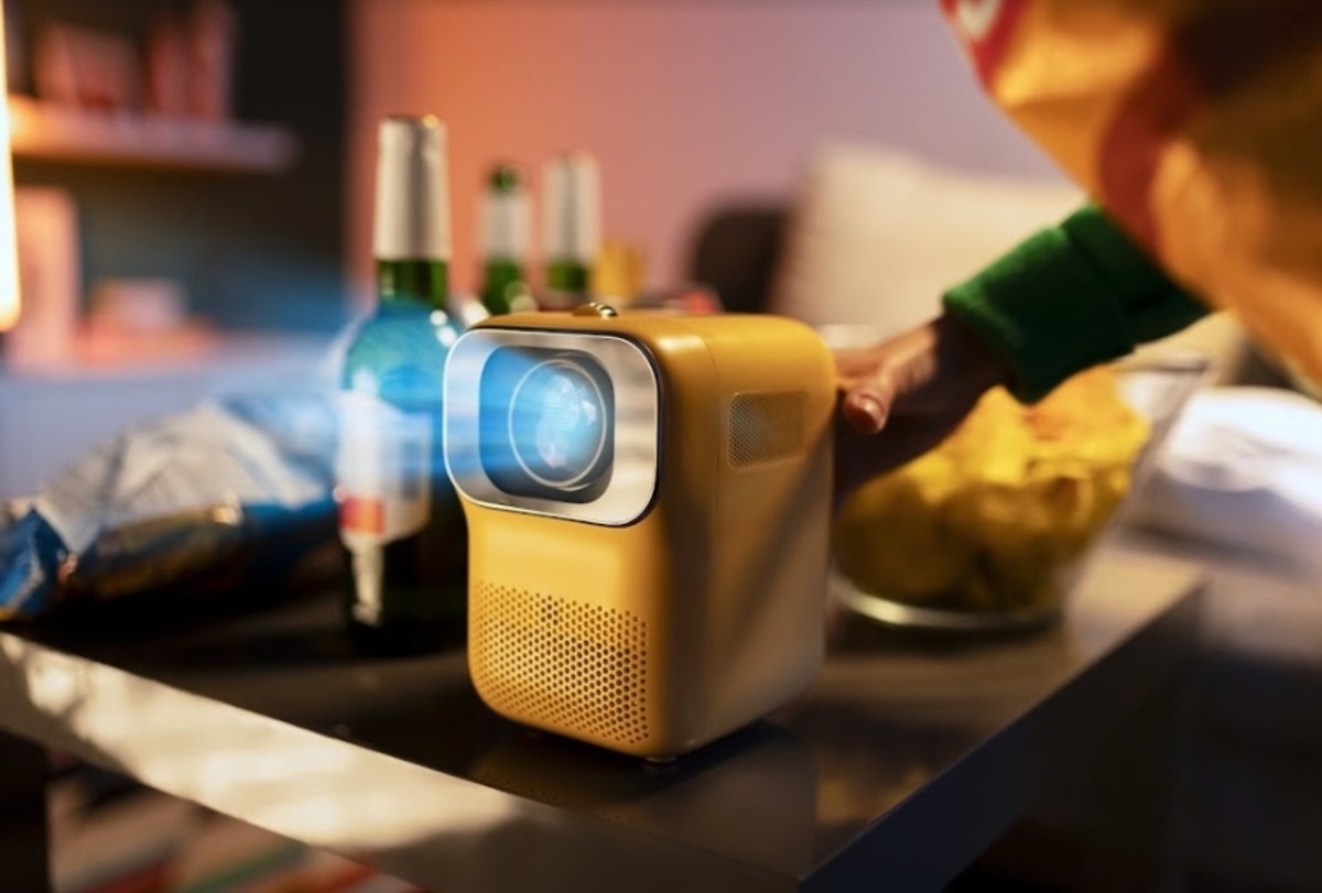 Boxe Is the Portable 1080p Mini Smart Projector That Goes Wherever You Want