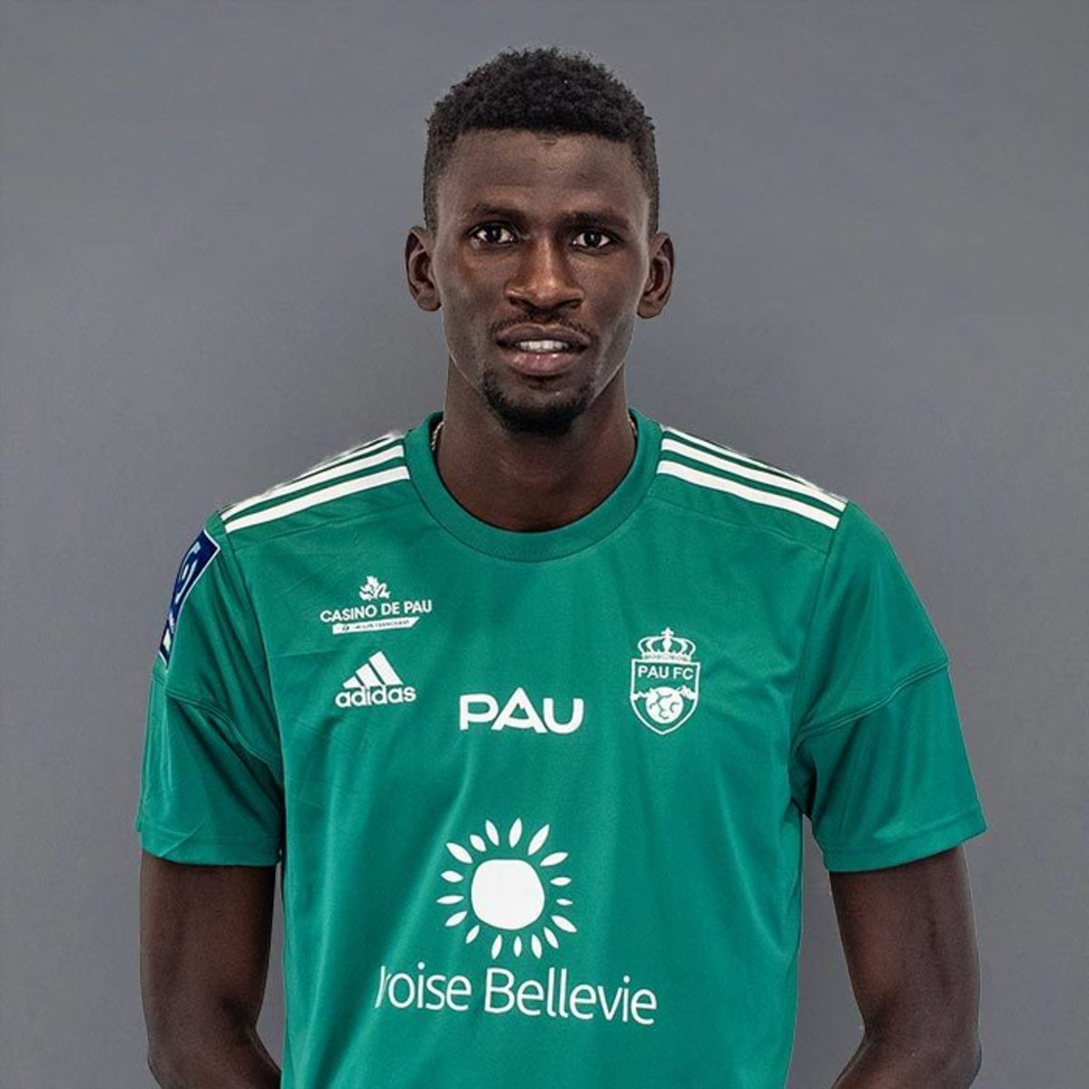 Massamba Ndiaye plays for the Pau FC in the French Ligue 2. 