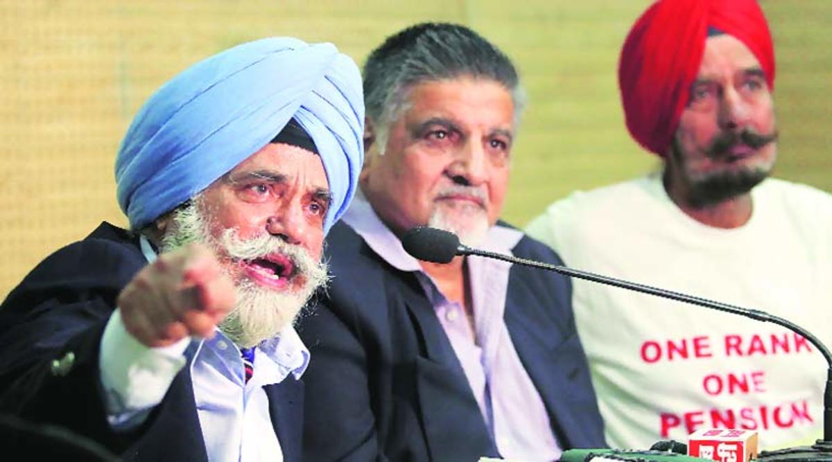 indian-veterans-continue-agitation-with-fast-unto-death-for-honor-and-orop-as-per-koshiari-committee