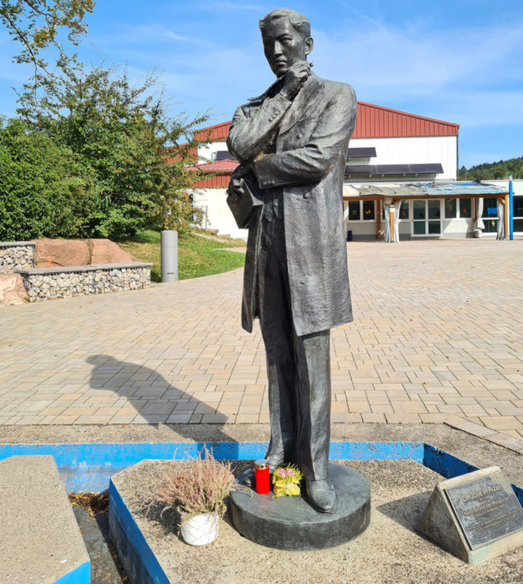 Rizal's statue in Germany.