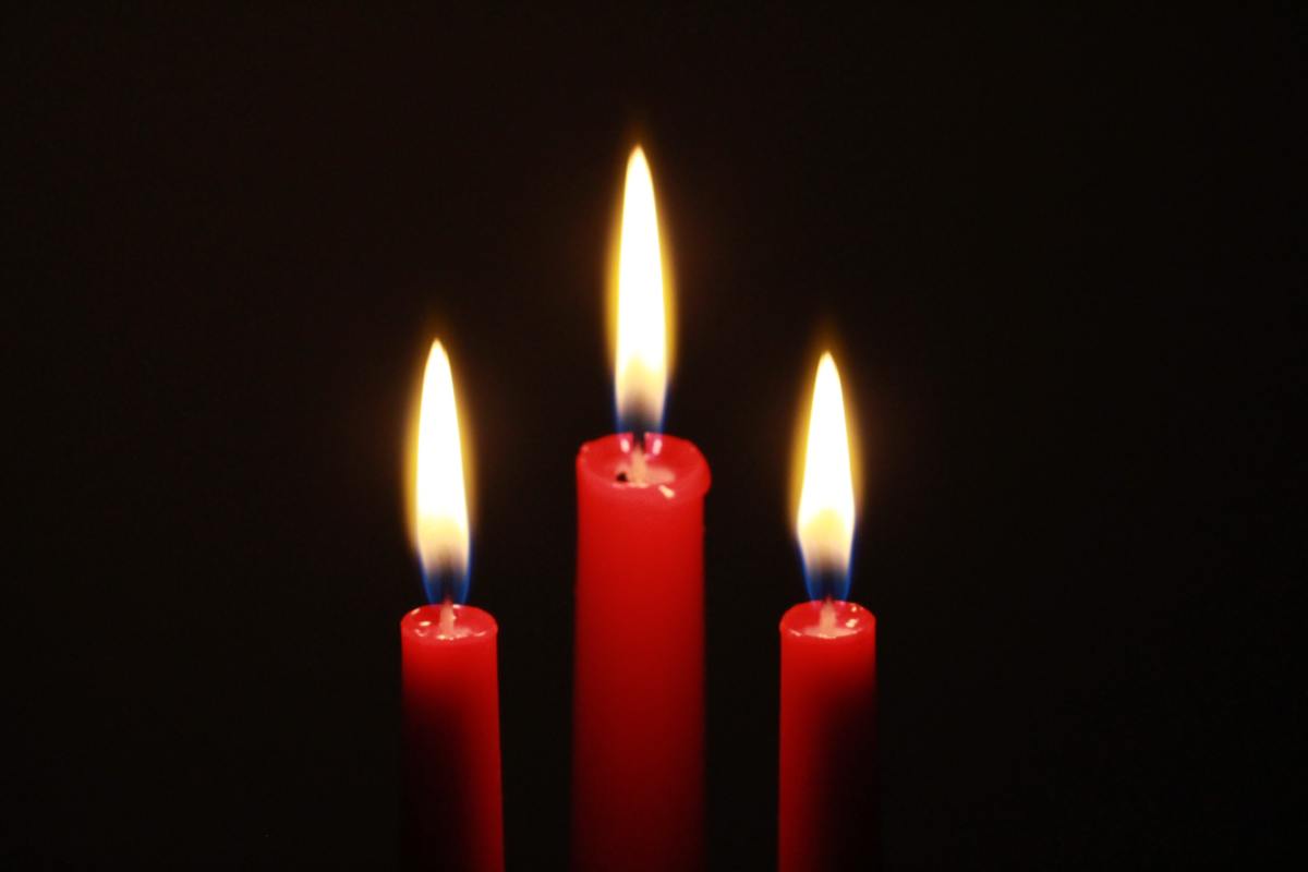 Use red candles with intentionality for best results.