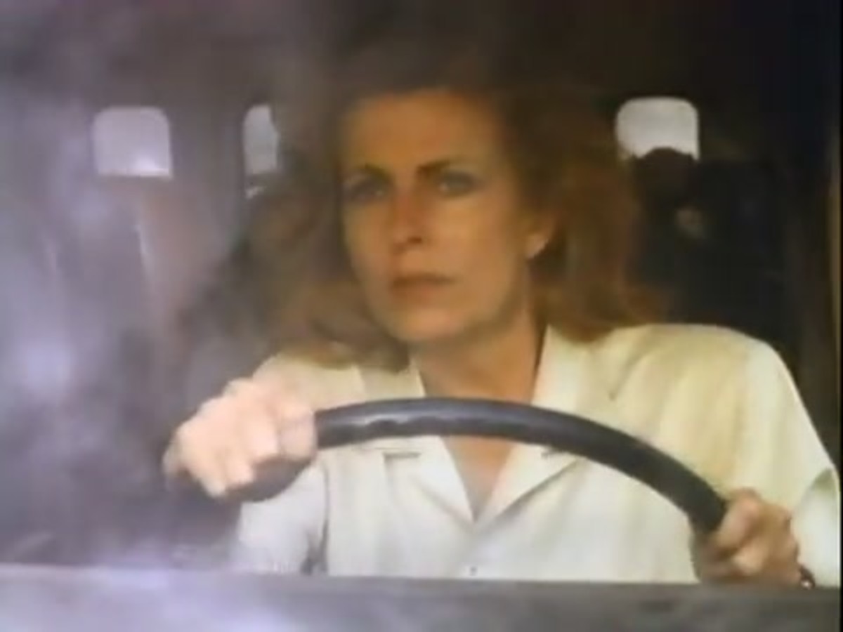Bus driver Laura (Joanna Cassidy) goes on a wild chase after evil