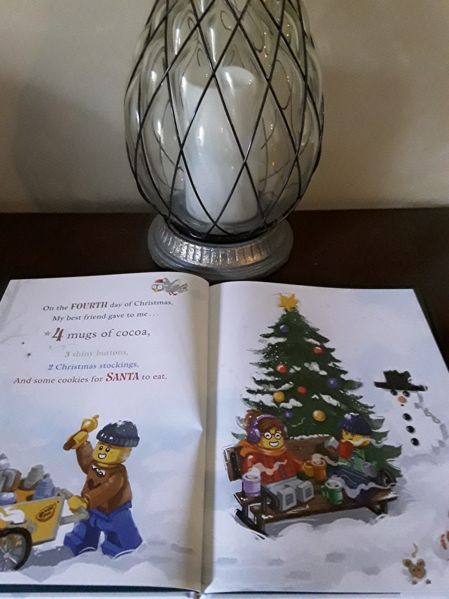 christmas-classic-twelve-days-of-christmas-in-2-special-editions-for-young-readers