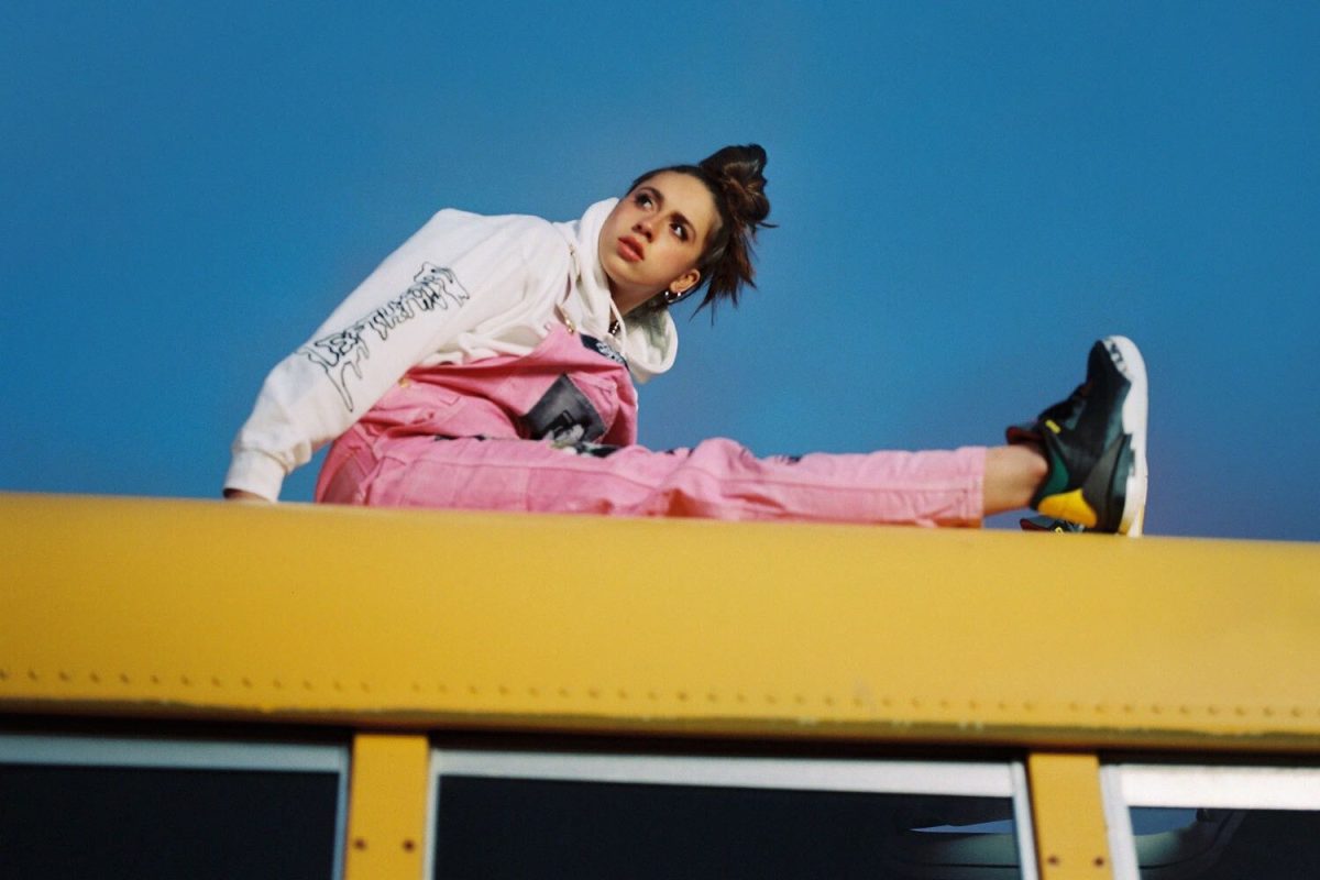 Top 5 Hottest Young Female Singers Today - Spinditty