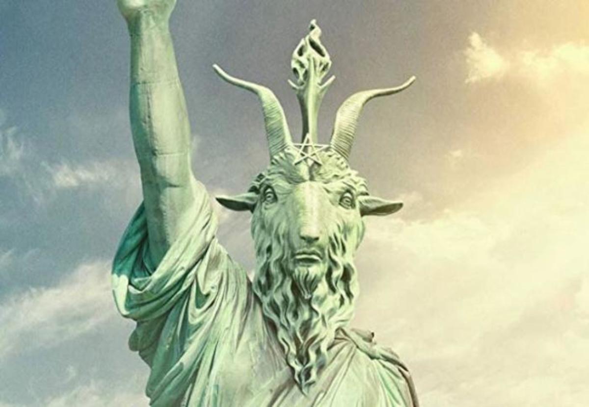 Secular Humanists: "Hail Satan!"