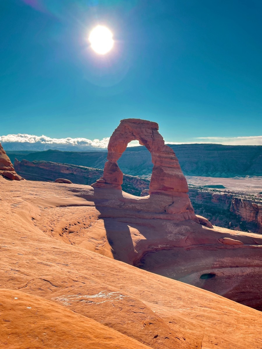 Delicate Arch is a 52-foot-tall (16 m) freestanding natural arch located in Arches National Park. 